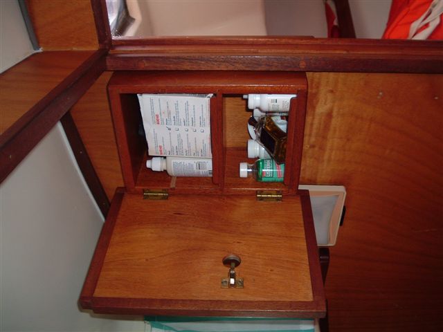 Modaki Inside cabin 013